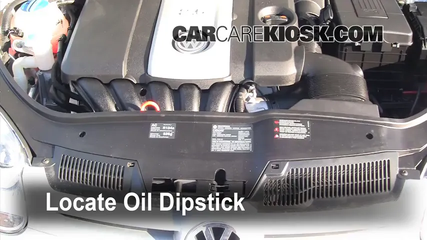 2008 Volkswagen Rabbit S 2.5L 5 Cyl. (2 Door) Oil Check Oil Level